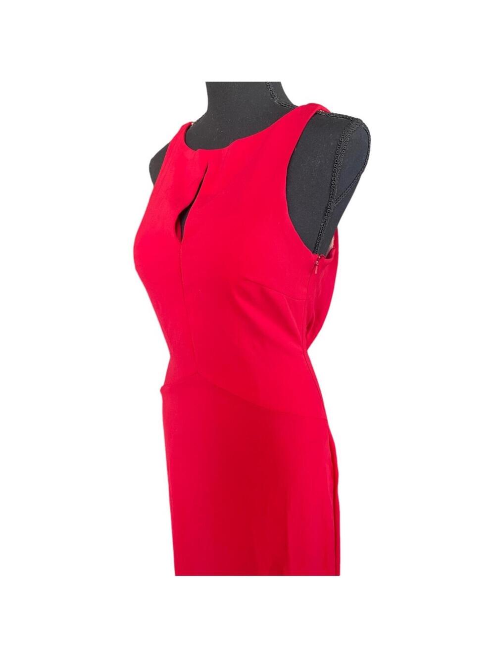 Elegant Red Sleeveless Evening Gown with Open Back and Train - Picture 3 of 9